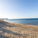 Hotel Surf Egitim Merkezi İmroz