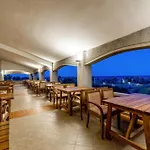 Hotel Surf Egitim Merkezi 3*