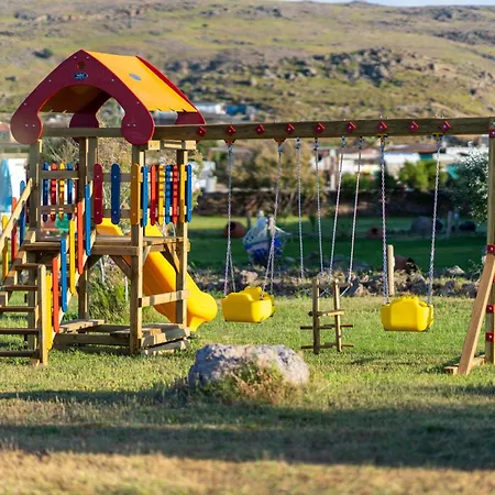 Hotel Surf Egitim Merkezi İmroz