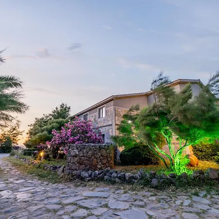 Surf Egitim Merkezi Hotel İmroz