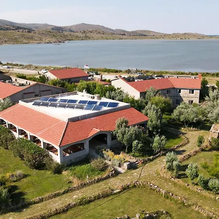 Surf Egitim Merkezi 3*