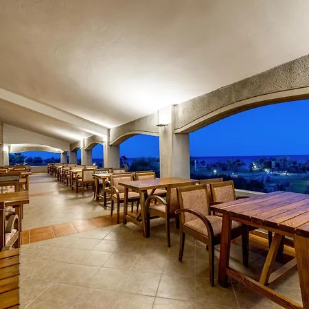 Hotel Surf Egitim Merkezi 3*