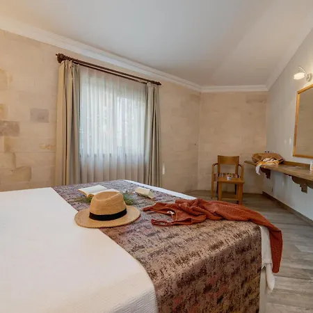 Hotel Surf Egitim Merkezi İmroz