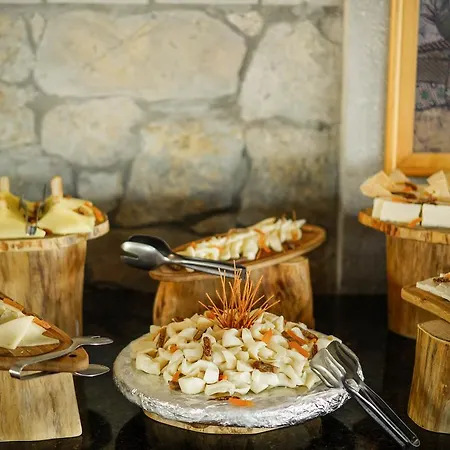 Hotel Surf Egitim Merkezi 3*